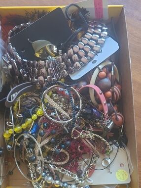 3.10 Pound Box Of Tangled Jewelry